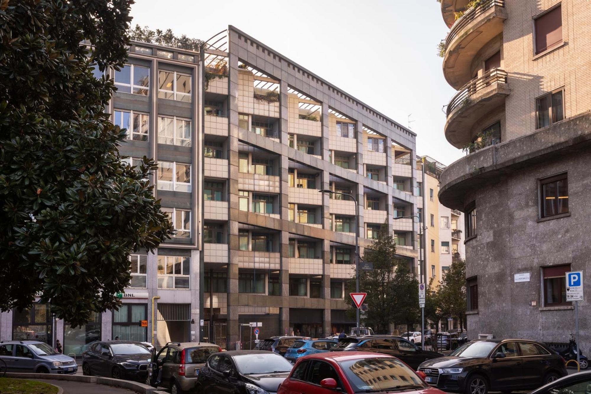 Ampio Bilocale Repubblica - Mirable Pm Apartment Milan Exterior photo