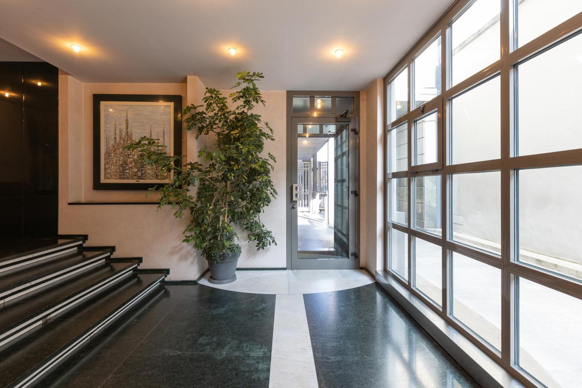 Ampio Bilocale Repubblica - Mirable Pm Apartment Milan Exterior photo