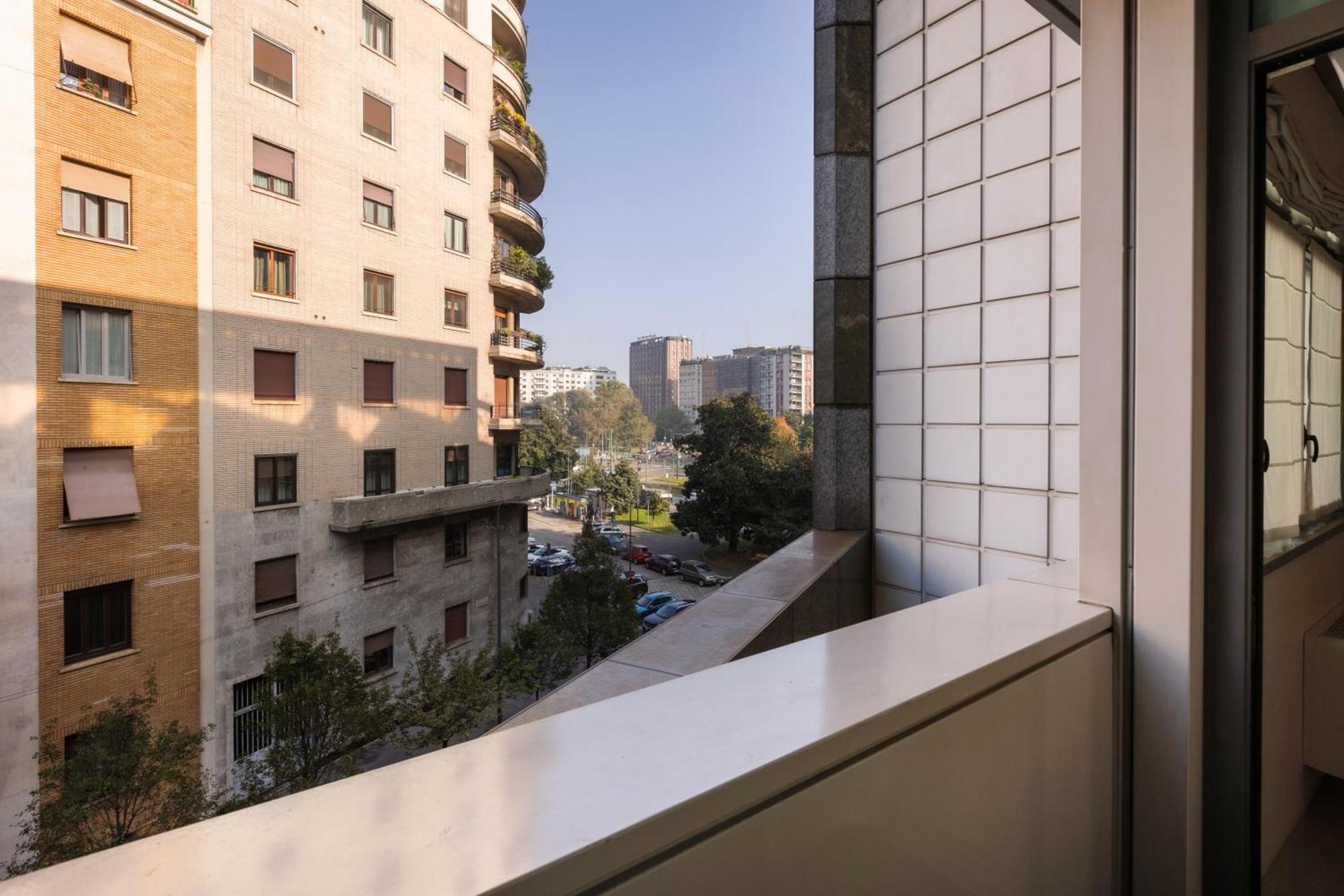Ampio Bilocale Repubblica - Mirable Pm Apartment Milan Exterior photo